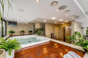 Apartment Botero